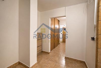 Apartament cu 3 camere decomandat în 9 Mai - 6