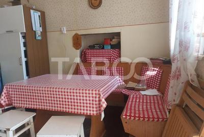 Casă cu 4 camere în Central