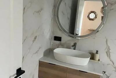 Casă cu 5 camere cu Teren 200 Mp în Rădăuți