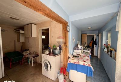 Casă cu 3 camere în Câmpineanca