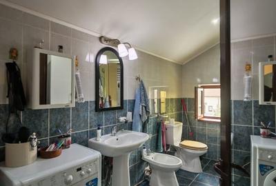 Casă individuală cu 4 camere cu Canalizare în Șerbănești - 12