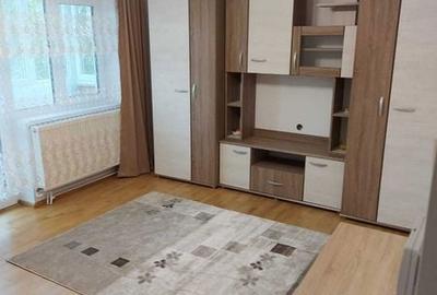 Apartament cu 3 camere decomandat în Central - 2