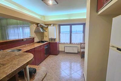 Apartament cu 3 camere decomandat în Bd. Independenței - 3