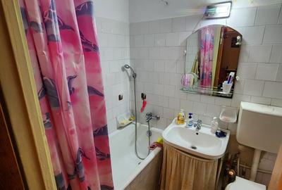 Apartament cu 3 camere decomandat în Brâncoveanu - 11