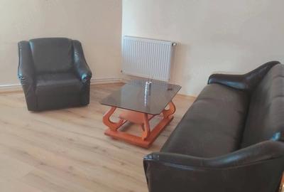 Apartament cu 3 camere decomandat în Central - 3