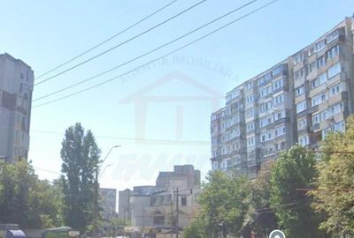 Apartament cu 2 camere decomandat în Micro 19