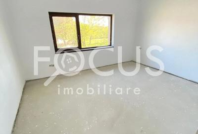 Casă cu 4 camere cu Teren 450 Mp în Central