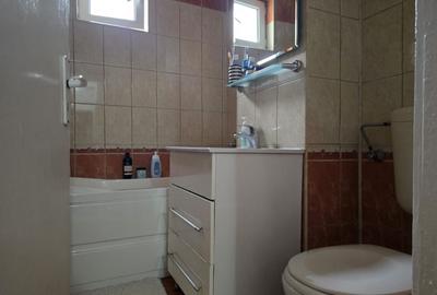 Apartament cu 3 camere decomandat, mobilat în Răcăciuni - 12