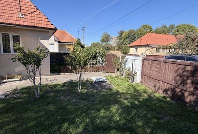 Casă cu 4 camere în Podeni