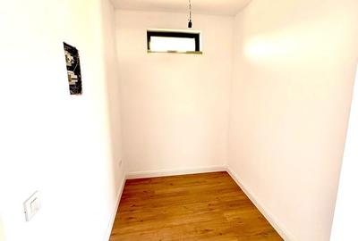Apartament cu 3 camere în Podu Roș - 4