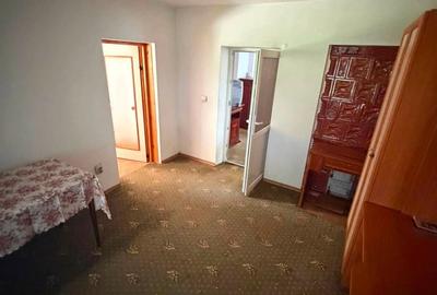 Casă cu 3 camere cu Teren 600 Mp în Central