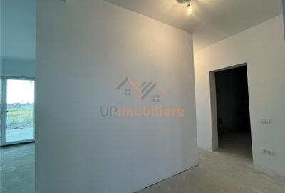 Casă cu 4 camere cu Teren 471 Mp în Cihei