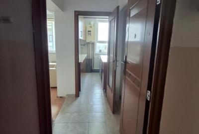 Apartament cu 2 camere decomandat, mobilat în Gara de Nord