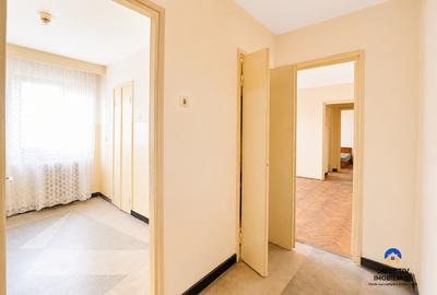 Apartament cu 2 camere semidecomandat în Mărăței