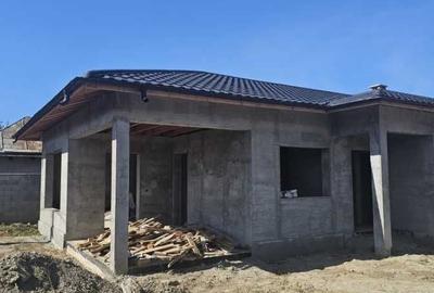 Casă cu 3 camere în Central