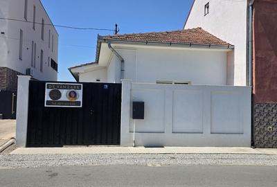 Casă cu 3 camere cu Teren 224 Mp în Central