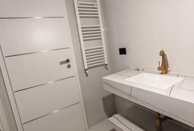 Apartament cu 3 camere în Central - 2