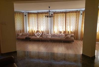 Casă individuală cu 6 camere cu Canalizare în Central - 5