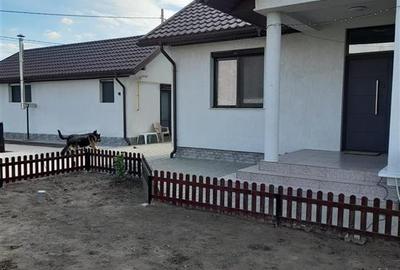 Casă cu 4 camere cu Teren 620 Mp în Cazasu - 1