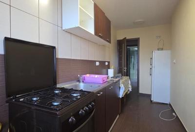 Apartament cu 2 camere decomandat în Drumul Taberei