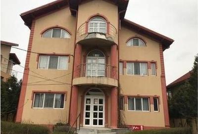 Casă individuală cu 12 camere cu Teren 1000 Mp în Pipera