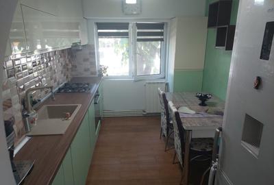 Apartament cu 3 camere decomandat, mobilat în Casa de Cultură - 2