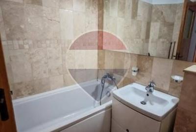 Apartament cu 3 camere în Păcurari