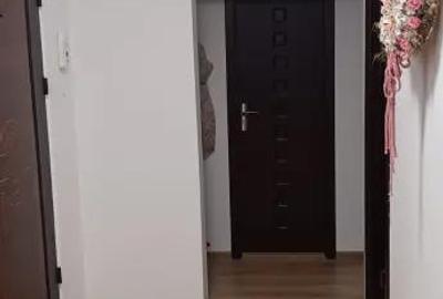 Apartament cu 3 camere decomandat în Turnișor - 2