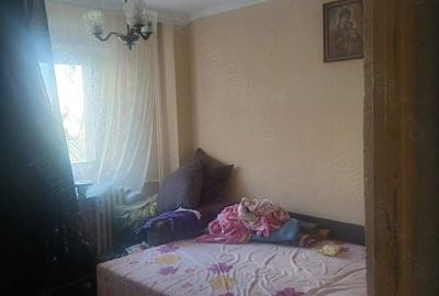Apartament cu 2 camere semidecomandat în Rahova
