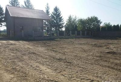 Teren de 1740 mp, în Lilieci - 6