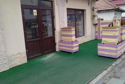 Spațiu comercial, de 100 mp, în Central