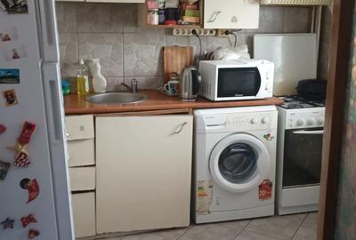Garsonieră decomandată în Vitan