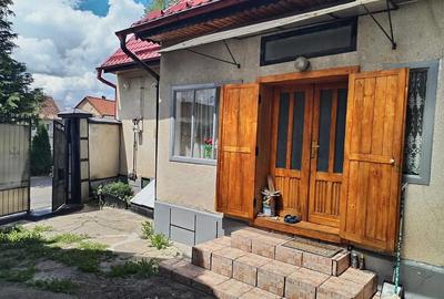 Casă cu 3 camere cu Teren 110 Mp în Cristian
