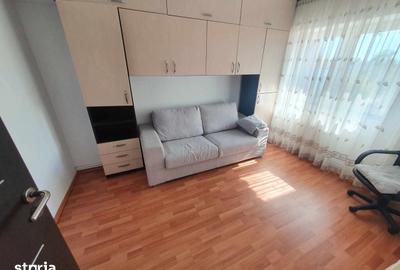 Apartament cu 3 camere decomandat în Valea Rosie - 8