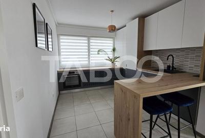 Apartament cu 3 camere semidecomandat în Tractorul - 1
