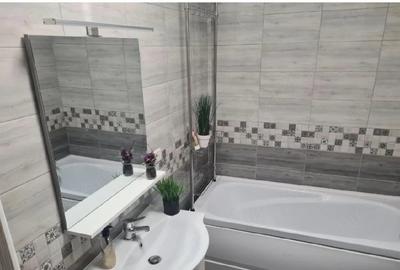Apartament cu 2 camere decomandat în Exterior Vest
