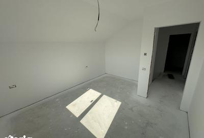 Casă cu 5 camere cu Teren 500 Mp în Bucovăț - 9