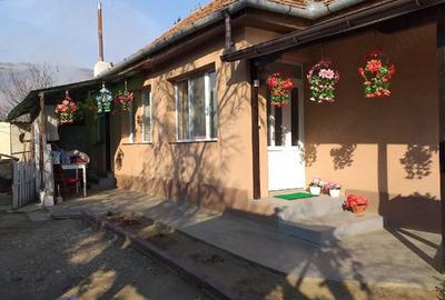 Casă cu 2 camere cu Teren 540 Mp în Ciumbrud