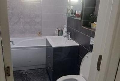 Apartament cu 3 camere decomandat în Cug