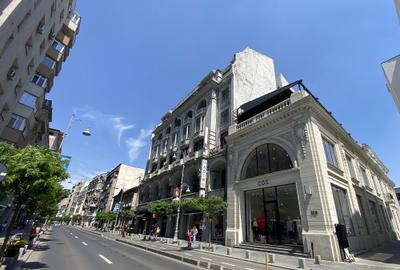 Birou, de 2,275 mp, în Romană - 2