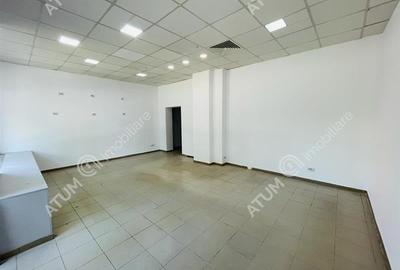 Spațiu comercial, de 65 mp, în Central - 3
