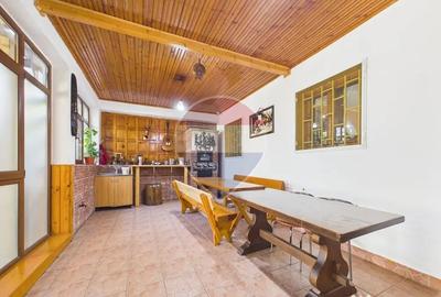 Casă cu 3 camere cu Teren 414 Mp în Central