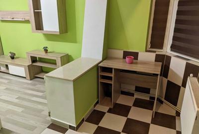 Garsonieră decomandată în Ostroveni - 2