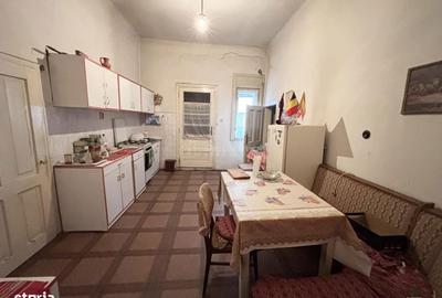 Casă cu 3 camere cu Teren 61 Mp în Central - 5