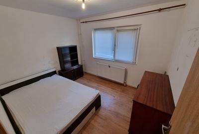 Apartament cu 3 camere decomandat în Inel II - 2