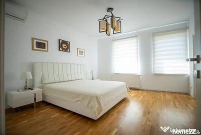 Apartament cu 5 camere decomandat în Central
