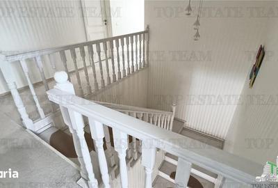 Casă cu 5 camere cu Teren 500 Mp în Otopeni