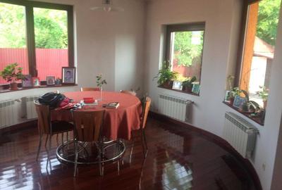 Casă cu 4 camere în Onești - 3