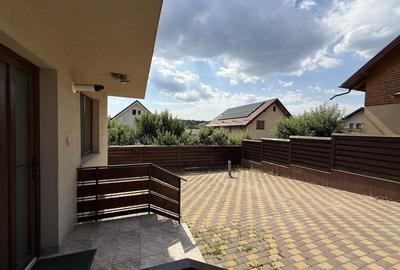 Casă cu 3 camere cu Teren 50 Mp în Bucium - 1