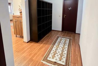 Apartament cu 4 camere decomandat în Iosia